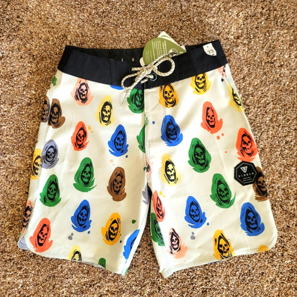 NWT VISSLA Boardshorts